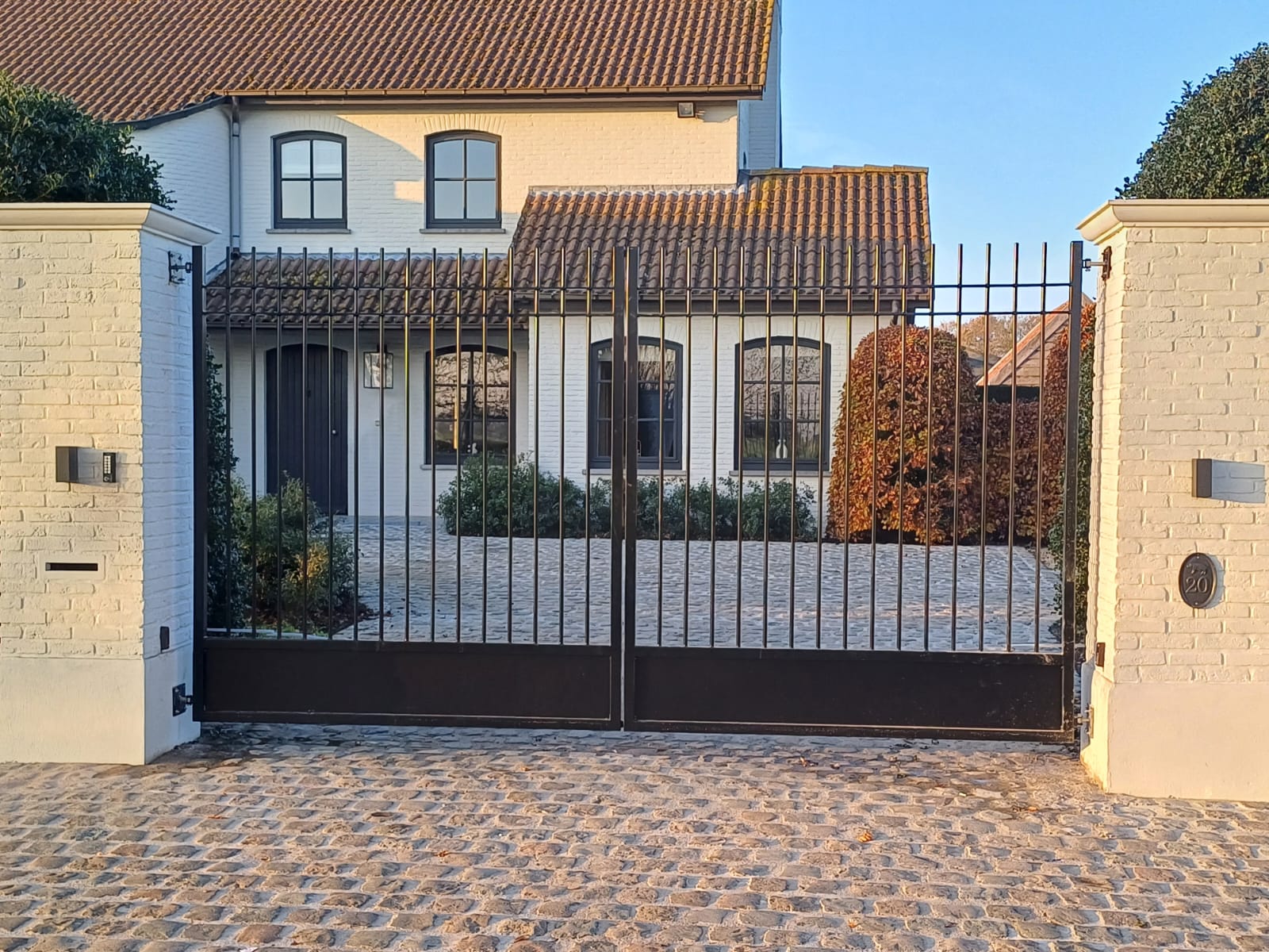 Klassieke dubbele draaipoort in smeedijzer